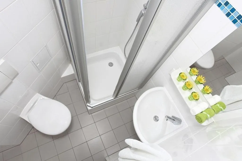 Ark Am Hauptbahnhof Bed & Breakfast Berlin 2*,